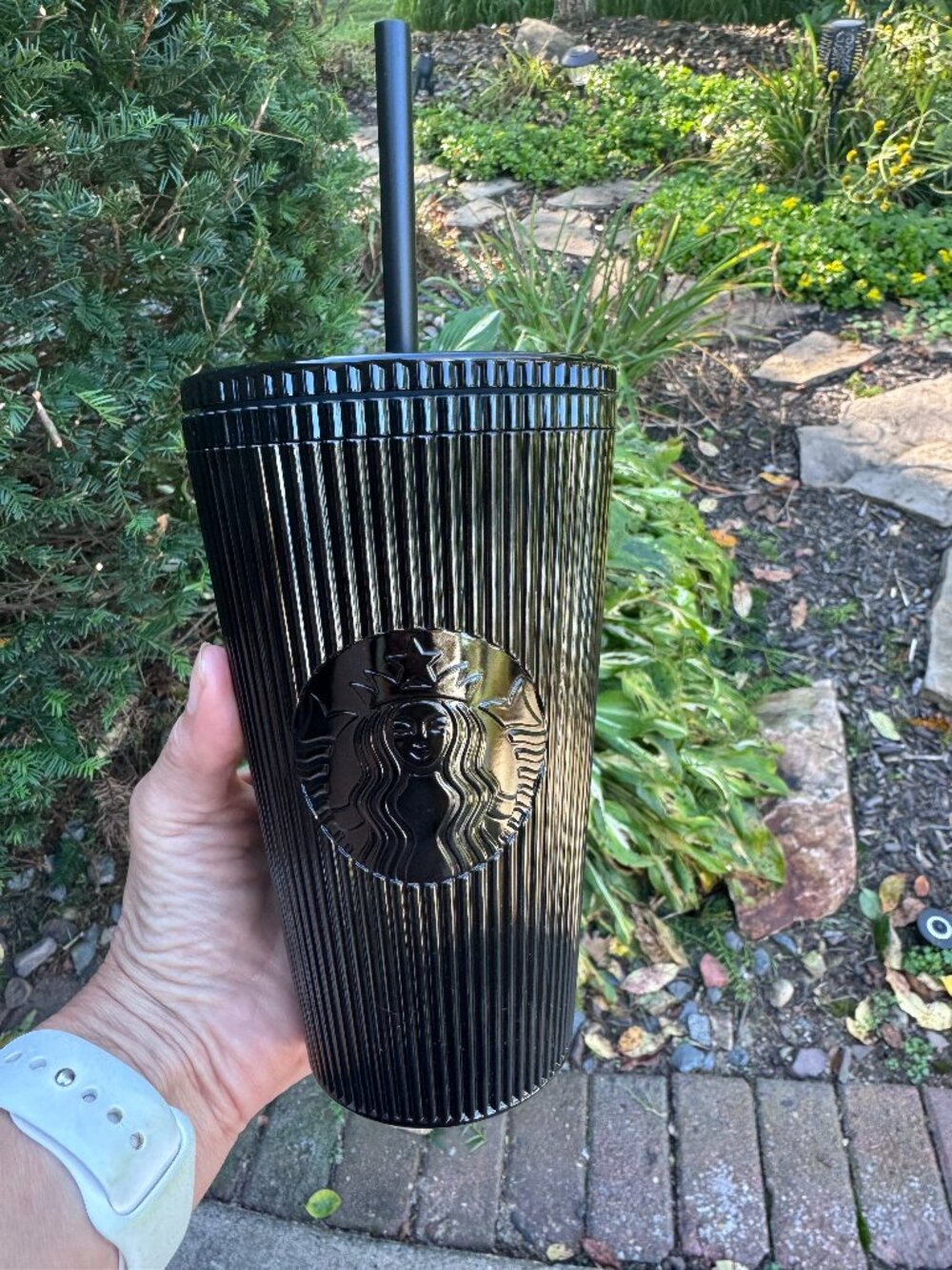 (4) Starbucks Pleated Metallic 16 oz Cups